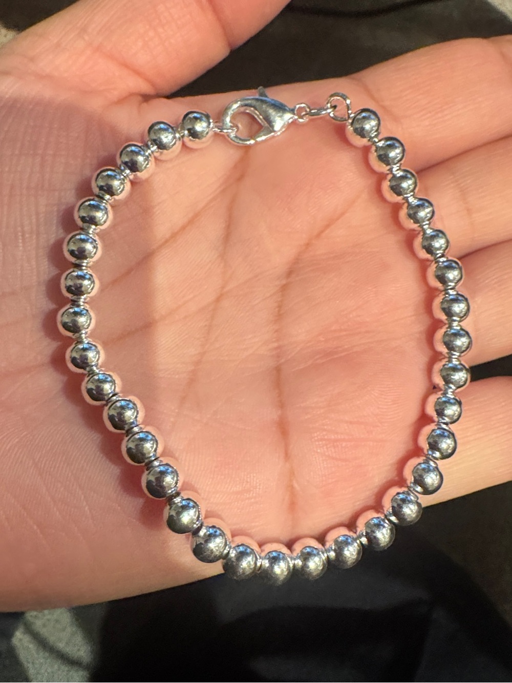 Silver plated Beaded Bracelet - Silver tone